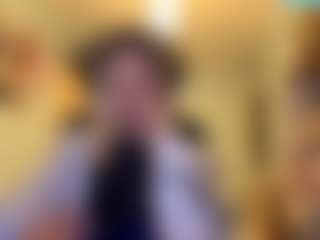 Live cam show with Adel - New White on live18s.com | united kingdom