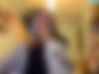 Live cam show with Adel - New Toys on pussylord.com