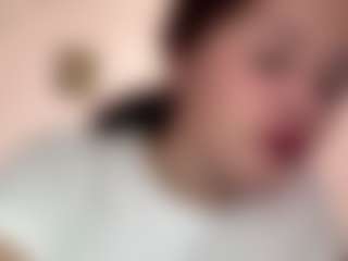 SherryBurnias's Live Sex Cam Show