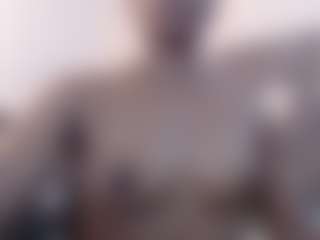 Live cam show with yohatinelly - Eating Pussy on Camsoda
