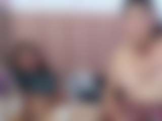 AmberAndCata's Live Sex Cam Show