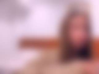 Live cam show with Anna - Petite Teen (18+) on Camsoda