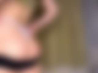 Live cam show with Anna - Badbitch Mature on Camsoda