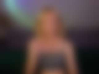 Clara-Schneider1's Live Sex Cam Show