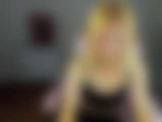 Live cam show with Clara-Schneider1 - Mouth on Camsoda