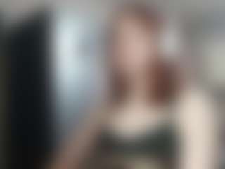 Live cam show with EloraKiss - Flashing on livesuperchat.net