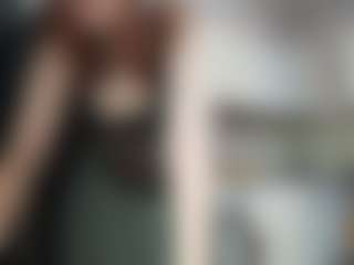 Live cam show with EloraKiss - Average on https://playwithruby.com