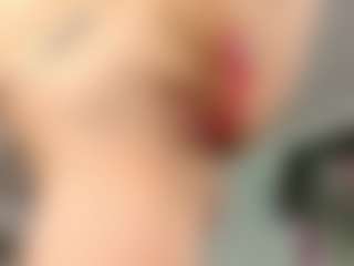 Live cam show with Lily-Clay - Erotic Dance on live.xheat.ai