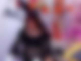EmmaHiltton's Live Sex Cam Show