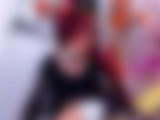 Live cam show with EmmaHiltton - Average on testsause.com