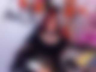 Live cam show with EmmaHiltton - Brown Eyes on SinfulBabes