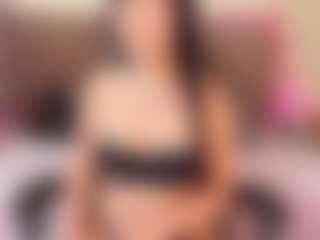 Live cam show with Nelly-Rose - Facial on Camsoda