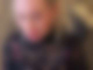 Chris-star's Live Sex Cam Show