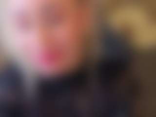Chris-star's Live Sex Cam Show