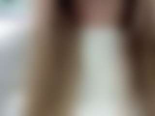 Live cam show with Alice - Drinking on sexylive.show