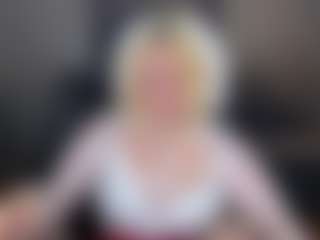 Live cam show with LollyBunnyyy - Ass Clapping on CamClone