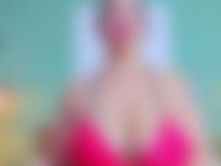 slutty-hugetits's Live Sex Cam Show