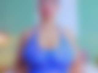 Live cam show with slutty-hugetits - Middle Aged on testsause.com