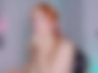cherrykinky MILF webcam performer live streaming