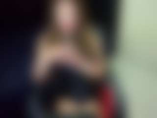 Live cam show with brithannyts1 - Spank on Mixed Magazine Live