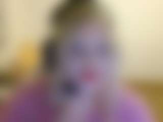 KitsuneAiko's Live Sex Cam Show