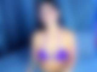 Live cam show with Aura - Pinup on live.xbliss.ai