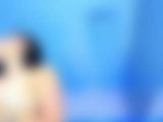 Live cam show with Aura - Pinup on Mixed Magazine Live