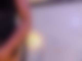 Live cam show with Indya-Brown - Blowjob on WildCum
