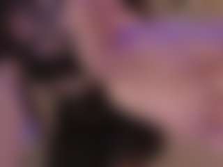 Live cam show with LilluCooper1 - Blue Eyes on Camsoda