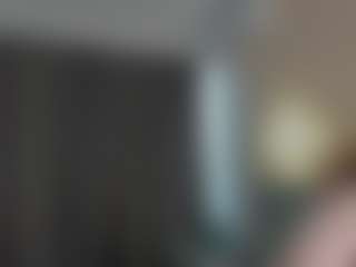 Live cam show with Miraletta - Blonde Hair Petite on Camsoda