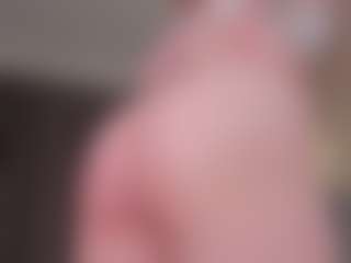 Live cam show with Miraletta - Cum In Pussy on TeamSkeetLive