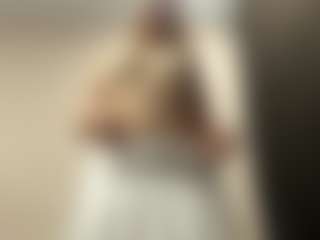Live cam show with PrincessIvans - Blonde Hair Big Tits on CamSextacy