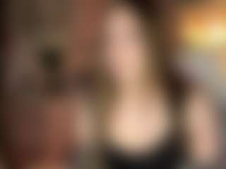 Live cam show with GloryLiehr - Thong on LiveSexCams6