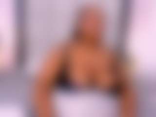 Live cam show with Treisy Vixen - Colombia on https://playwithruby.com