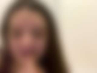 Live cam show with MiAllex - Thin on WildCum