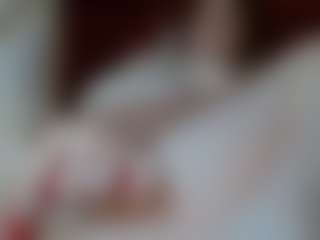 Show in cam erotica live di CandySpell