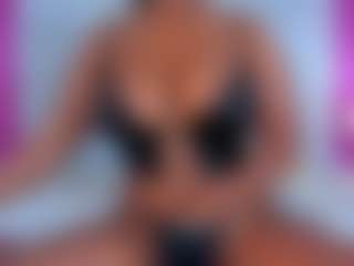 AliciaMoon-69's Live Sex Cam Show