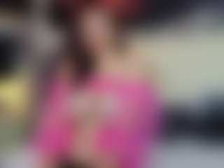 Live cam show with EmmaXKlain - Facial on live.xheat.ai