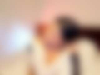 Live cam show with Yuki-glow - Camel Toe on WildCum