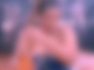 Live cam show with EbonySapphire4u - New Spank on luckytryst.com