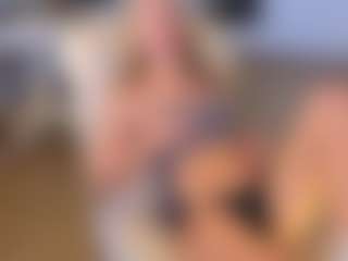 Live cam show with RondaSchlicher - Anal Toys on live.xheat.ai