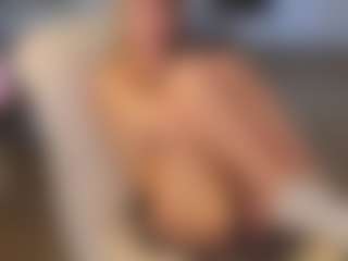 Live cam show with RondaSchlicher - Cum Mature on livesexfox.com