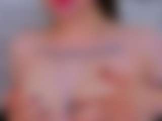 Live cam show with SugarBite - Dutch on Camsoda