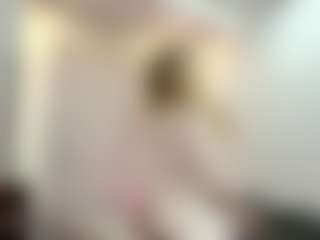 Kiara's Live Sex Cam Show