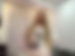 Kiara's Live Sex Cam Show