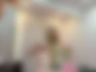 Kiara's Live Sex Cam Show