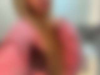 Kiara's Live Sex Cam Show