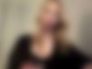Kiara's Live Sex Cam Show