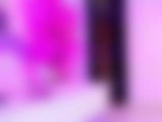 Live cam show with Lizzy-Monroe - Blonde Hair Petite on Camsoda