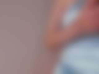 MaiaSinclair's Live Sex Cam Show